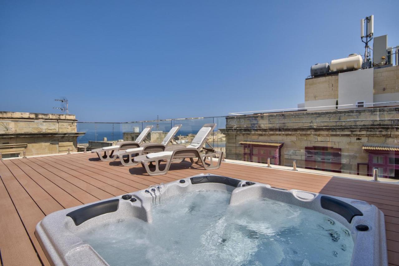 Valletta Luxe 3-Bedroom Duplex Penthouse With Sea View Terrace And Jacuzzi エクステリア 写真