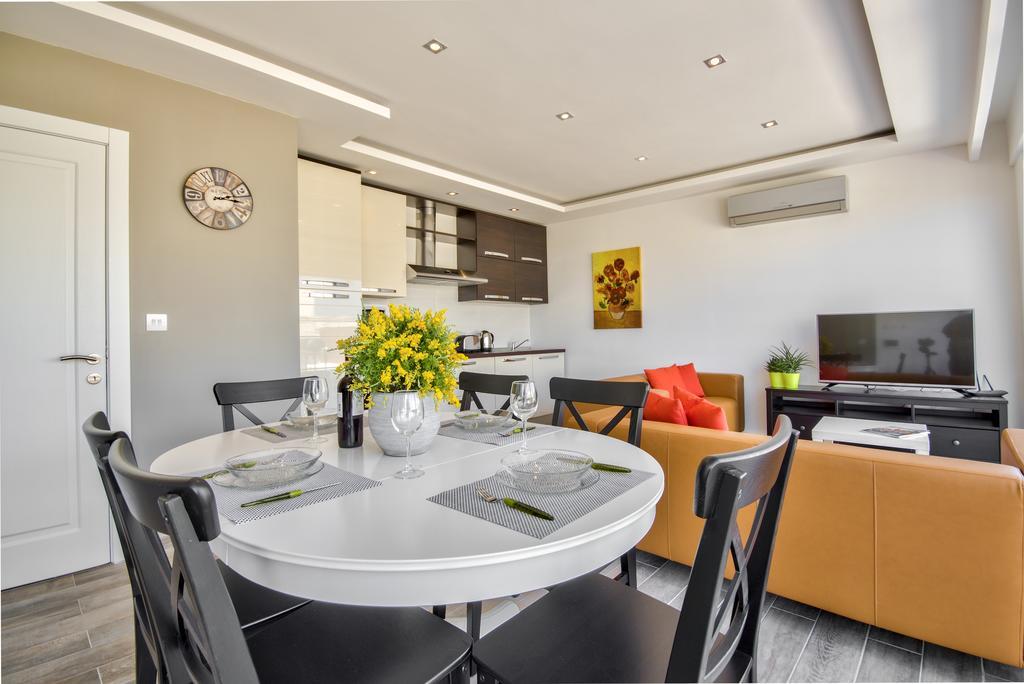 Valletta Luxe 3-Bedroom Duplex Penthouse With Sea View Terrace And Jacuzzi エクステリア 写真