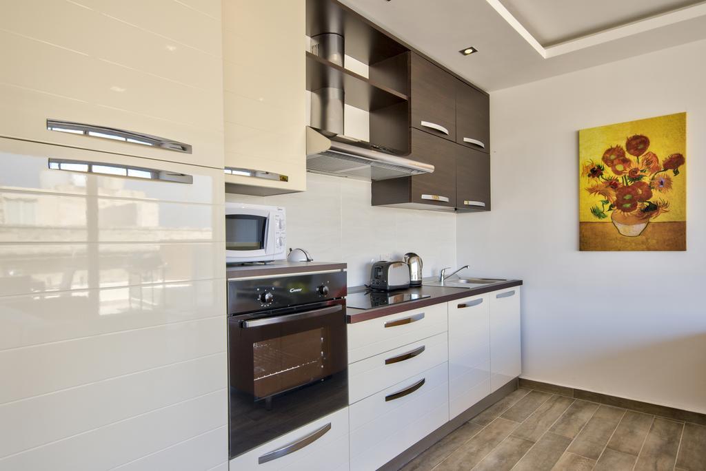 Valletta Luxe 3-Bedroom Duplex Penthouse With Sea View Terrace And Jacuzzi エクステリア 写真