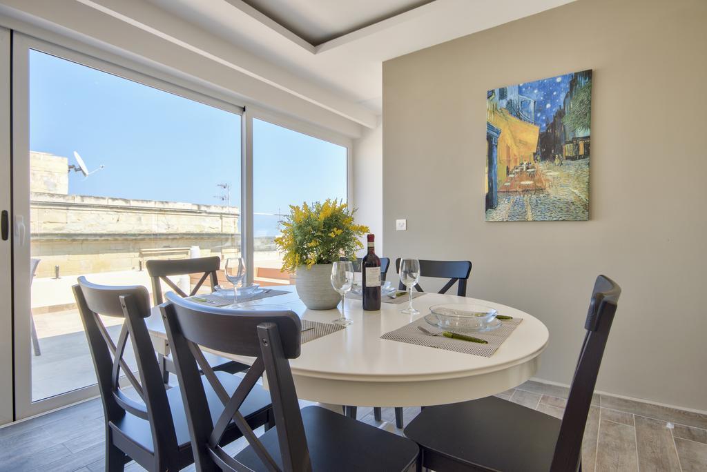 Valletta Luxe 3-Bedroom Duplex Penthouse With Sea View Terrace And Jacuzzi エクステリア 写真